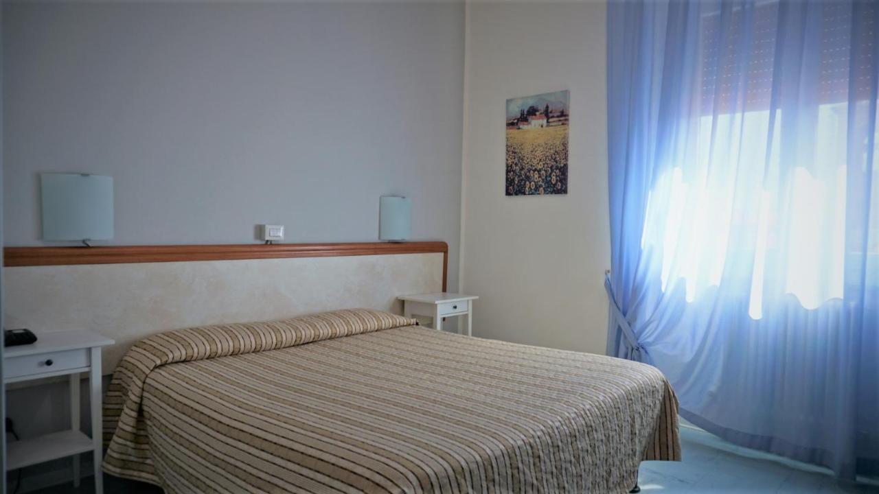 Hotel Marta Forlì Eksteriør bilde